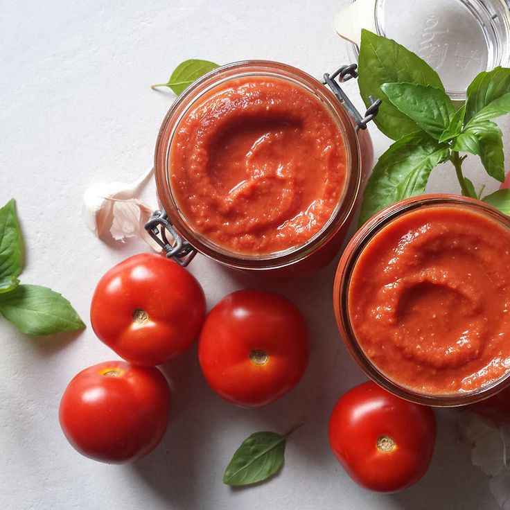 تصویر 2 از رب گوجه فرنگی یک و یک مناسب انواع غذاهای ایرانی